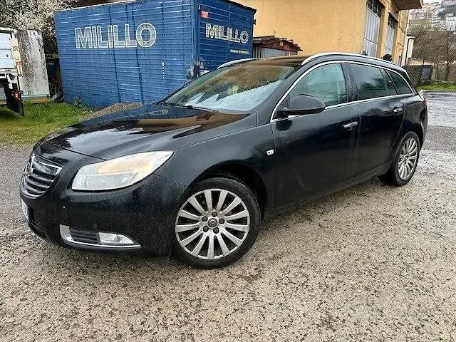 Usata Opel Insignia Cosmo 131 CV (96 kW) 2010 Nero Station wagon
