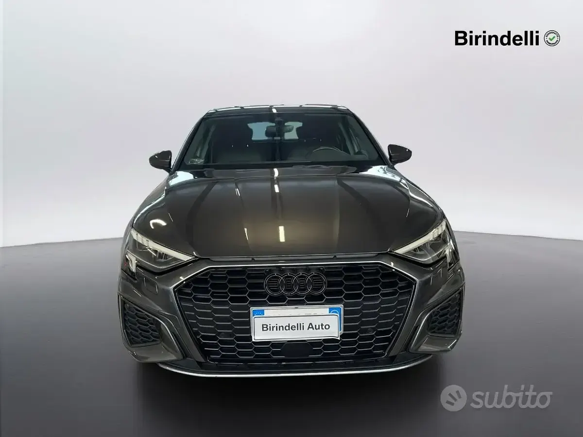 Usata Audi A3 S-Line 150 CV (110 kW) 2023 Grigio Berlina