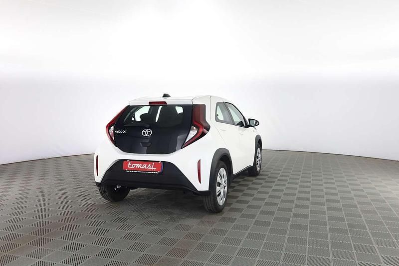 Usata Toyota Aygo X Active 72 CV (52 kW) 2025 Super white SUV