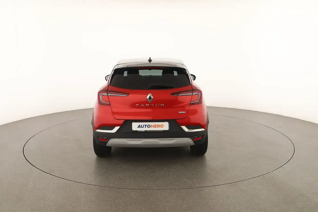 Usata Renault Captur Intens 143 CV (105 kW) 2022 Rosso SUV