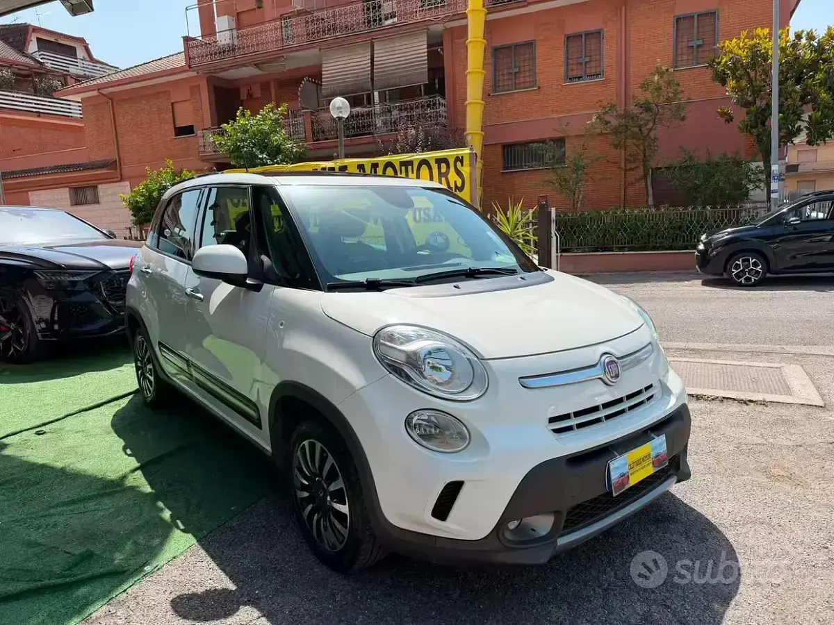 Usata Fiat 500L Trekking 105 CV (77 kW) 2014 Bianco Monovolume