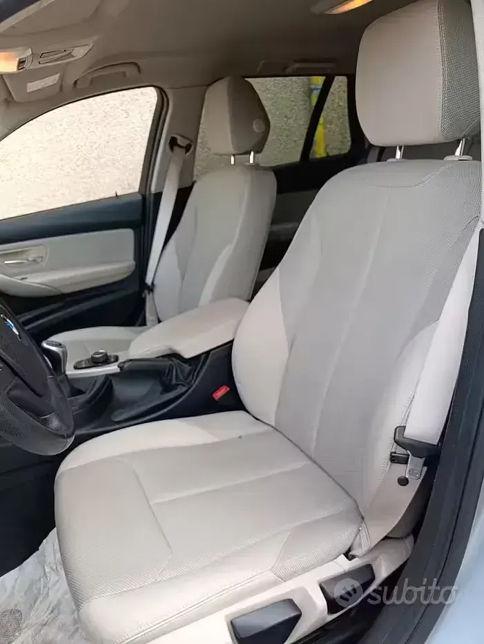 Usata BMW 320 Luxury Line 190 CV (139 kW) 2019 Grigio Station wagon