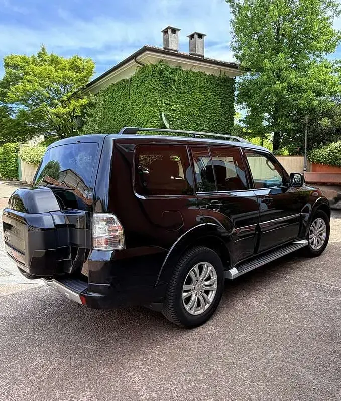 Usata Mitsubishi Pajero Instyle 190 CV (139 kW) 2017 SUV