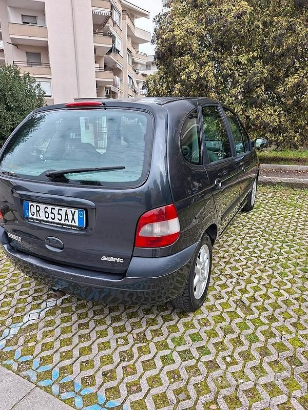 Usata Renault Scénic 2002 Monovolume