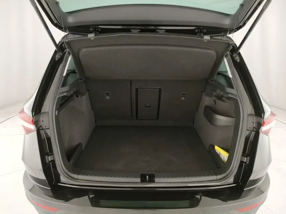 Usata Skoda Karoq Executive 115 CV (84 kW) 2025 Nero SUV