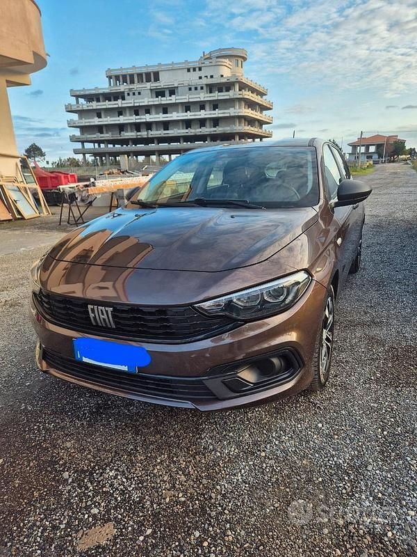Usata Fiat Tipo 131 CV (96 kW) 2021 Marrone Station wagon
