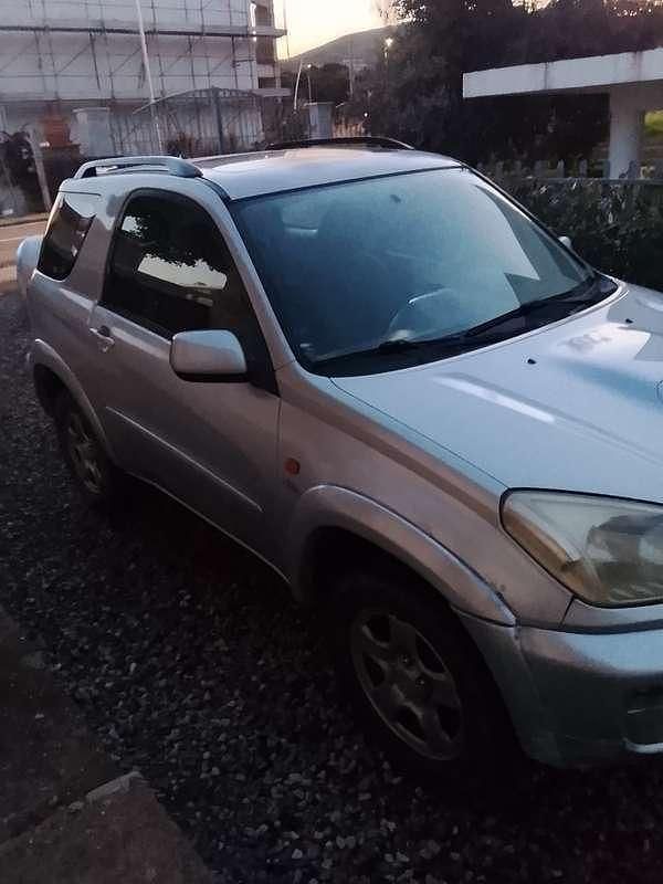 Usata Toyota RAV4 116 CV (85 kW) 2002 SUV