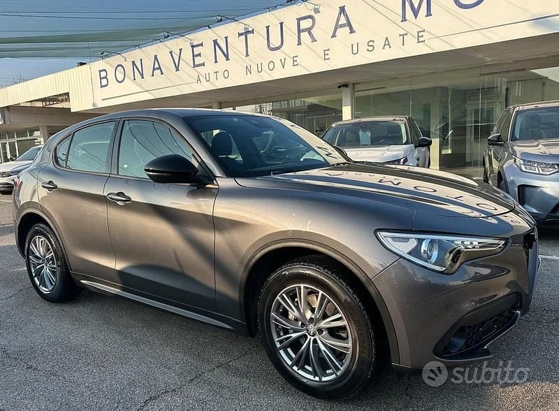 Usata Alfa Romeo Stelvio Business 190 CV (139 kW) 2022 Grigio SUV