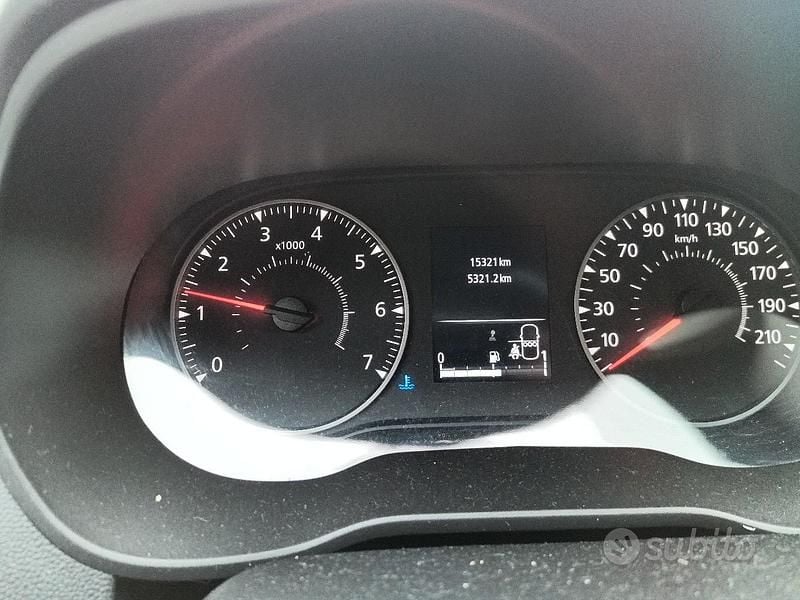 Usata Dacia Duster 90 CV (66 kW) 2023 Grigio SUV