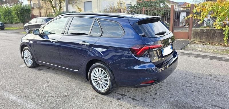 Usata Fiat Tipo Business 131 CV (96 kW) 2022 Blu Station wagon