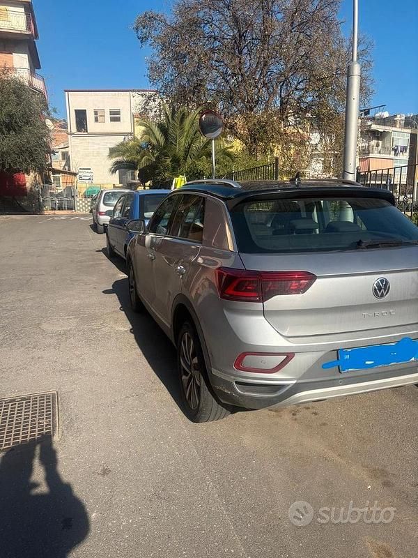 Usata VW T-Roc Style 150 CV (110 kW) 2022 Grigio SUV
