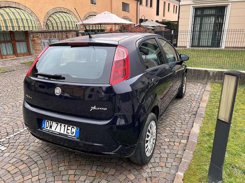 Usata Fiat Grande Punto Active 77 CV (56 kW) 2009 Utilitaria