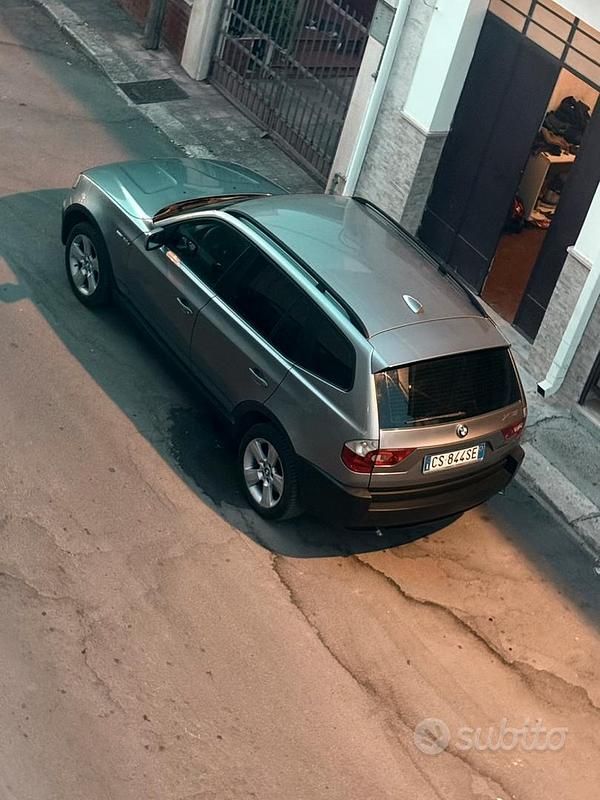 Grigio Usata 2004 BMW X3 SUV | 4500 € (Molto cara) - Immagine 1/4