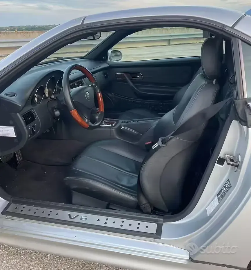 Usata Mercedes SLK320 218 CV (160 kW) 2000 Grigio Cabrio