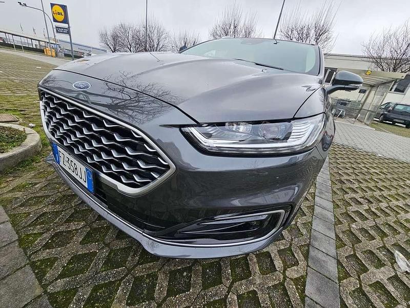 Usata Ford Mondeo Vignale 140 CV (102 kW) 2019 Grigio Station wagon