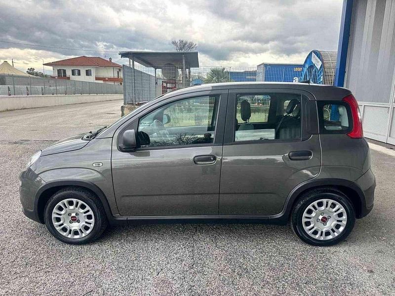 Usata Fiat Panda S 69 CV (50 kW) 2023 Grigio scuro Utilitaria