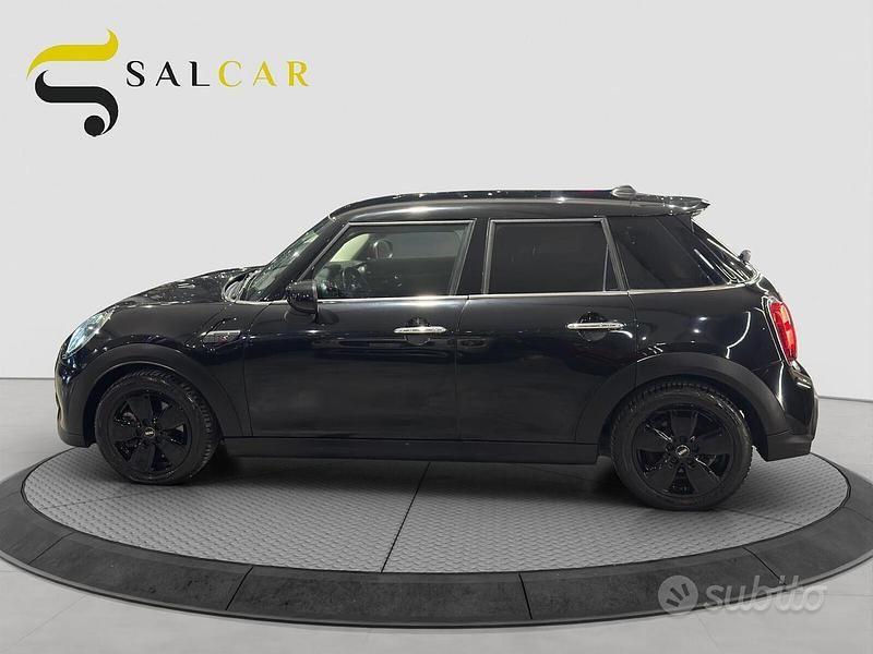 Usata Mini Cooper S 180 CV (132 kW) 2022 Nero Utilitaria