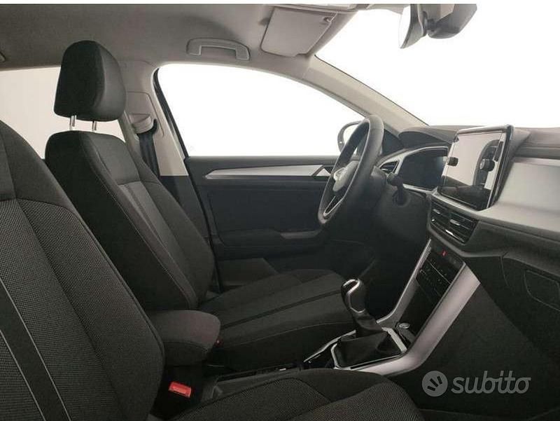 Usata VW T-Roc Edition 116 CV (85 kW) 2024 Nero SUV