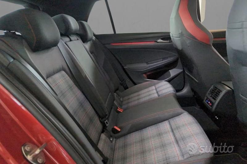 Usata VW Golf VII GTI 2021 Rosso Utilitaria