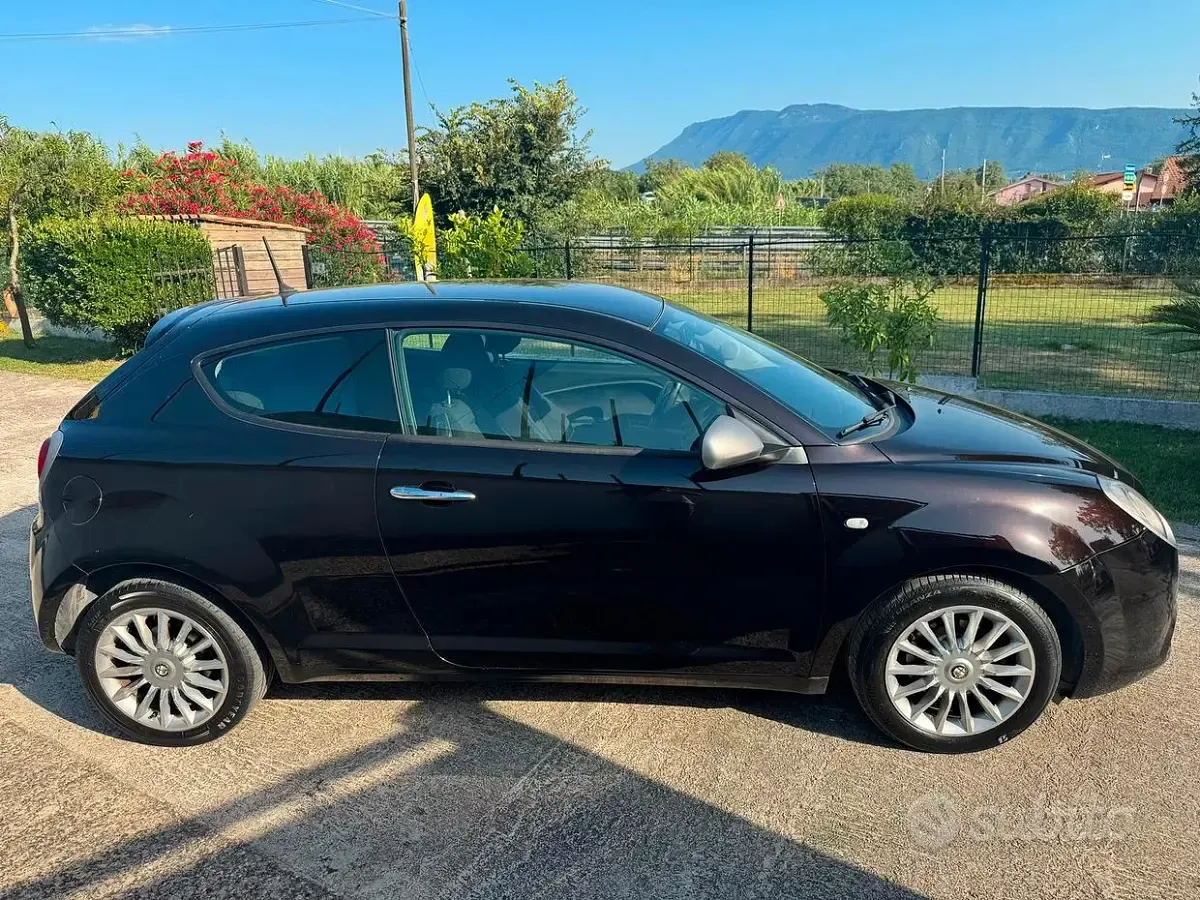 Usata Alfa Romeo MiTo Distinctive 85 CV (62 kW) 2013 Nero Utilitaria