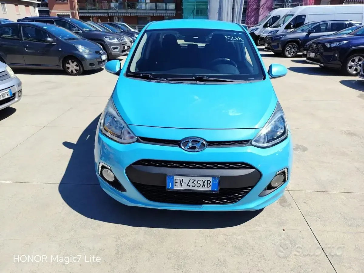 Usata Hyundai i10 Comfort 66 CV (48 kW) 2014 Blu Utilitaria