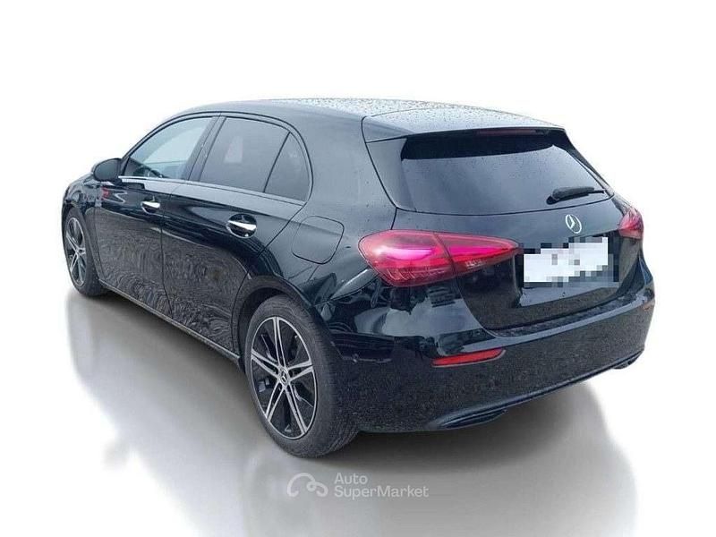 Usata Mercedes A200 Advanced 163 CV (119 kW) 2022 Nero Berlina