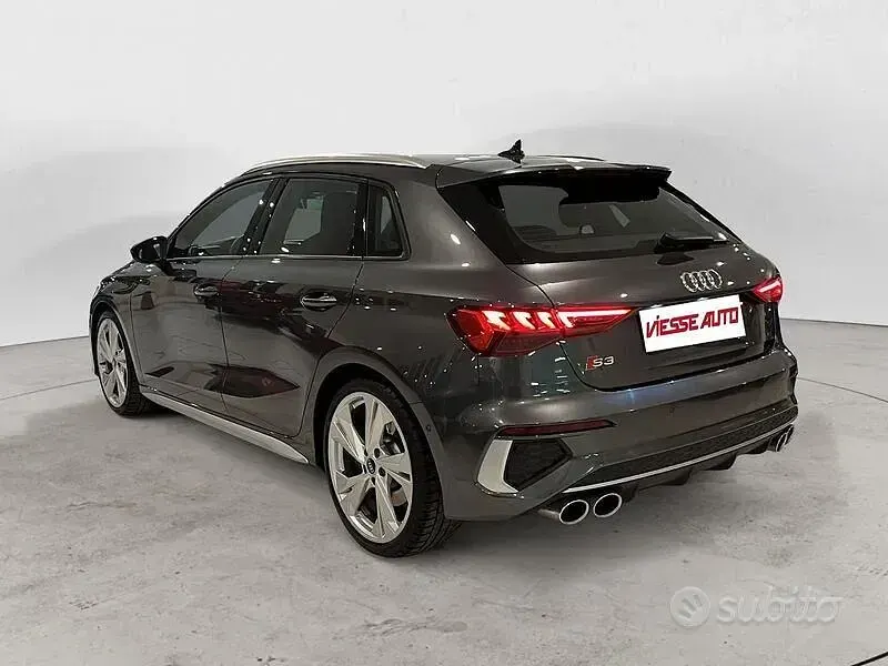 Usata Audi A3 310 CV (228 kW) 2022 Grigio Berlina