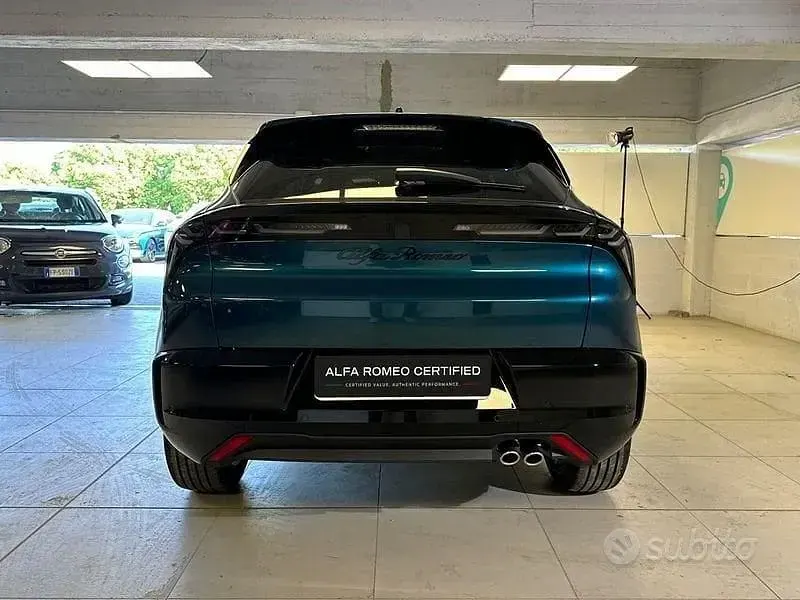 Nuova Alfa Romeo Junior Ti 145 CV (106 kW) 2026 Blu SUV