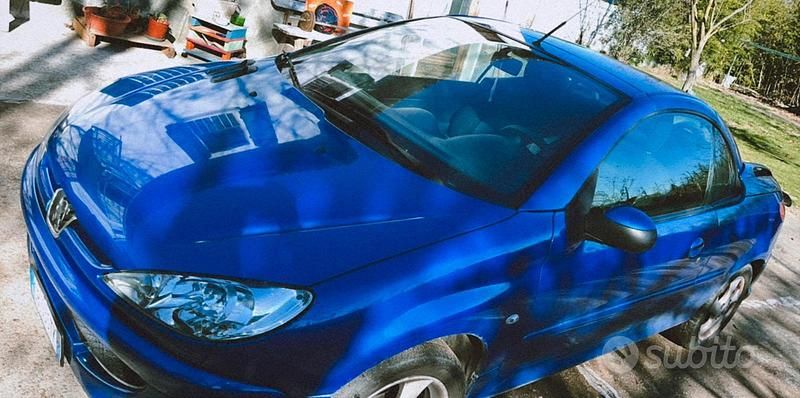 Usata Peugeot 206 CC 120 CV (88 kW) 2009 Blu Cabrio