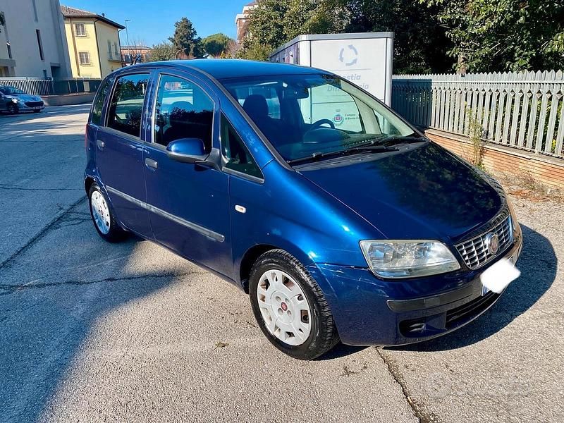 Usata Fiat Idea 2011 Blu Monovolume