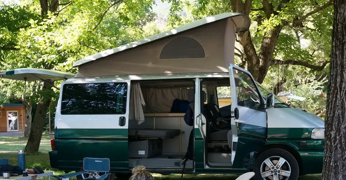 Usata VW T4 California 151 CV (111 kW) 2002 Verde Furgone