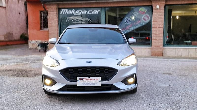 Usata Ford Focus ST-Line X 154 CV (113 kW) 2021 Grigio Berlina