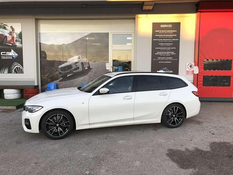 Usata BMW 318 M Sport 150 CV (110 kW) 2019 Bianco Station wagon