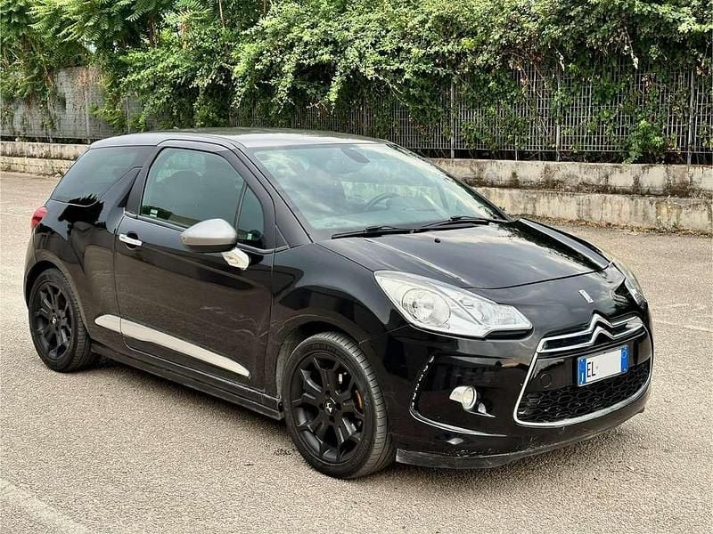 Usata Citroën DS3 So Chic 82 CV (60 kW) 2013 Nero Berlina