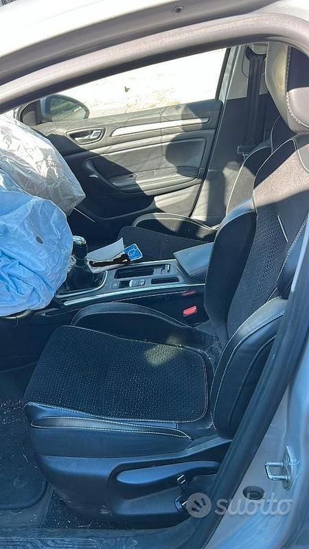 Usata Renault Mégane IV 131 CV (96 kW) 2016 Utilitaria