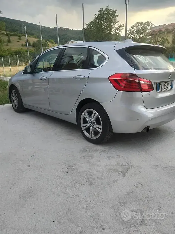 Usata BMW 218 Active Tourer 150 CV (110 kW) 2015 Grigio Monovolume