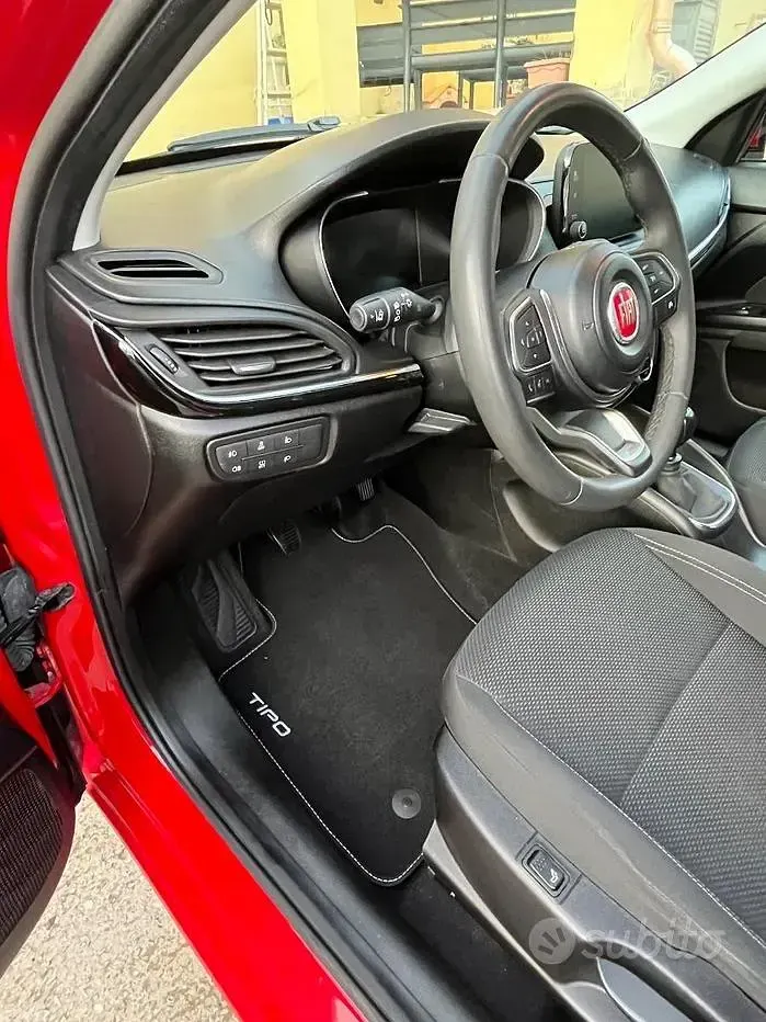 Usata Fiat Tipo 131 CV (96 kW) 2021 Rosso Station wagon