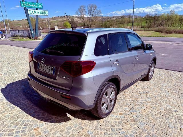 Usata Suzuki Vitara 112 CV (82 kW) 2019 Grigio scuro SUV