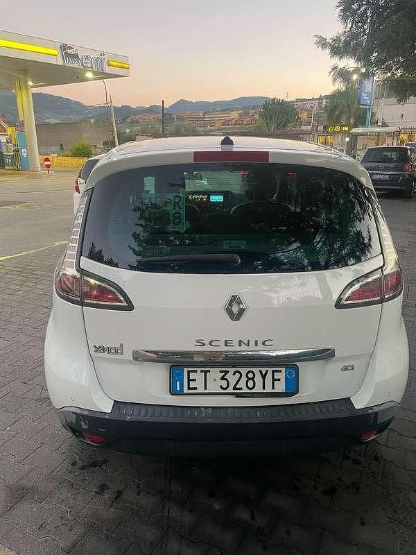 Usata Renault Scénic III 110 CV (80 kW) 2014 Bianco Monovolume