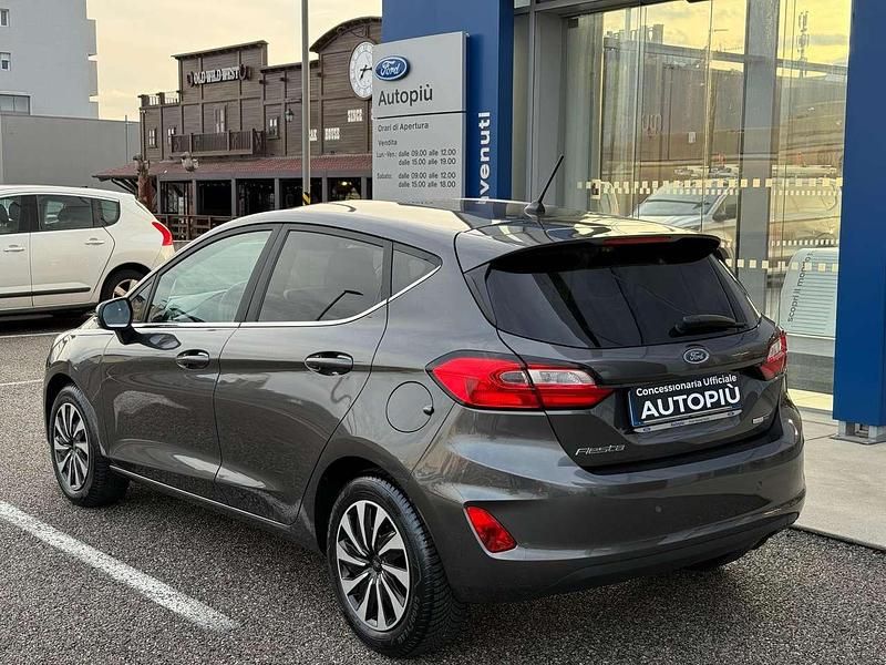 Usata Ford Fiesta Titanium 125 CV (91 kW) 2022 Magnetic grey Berlina