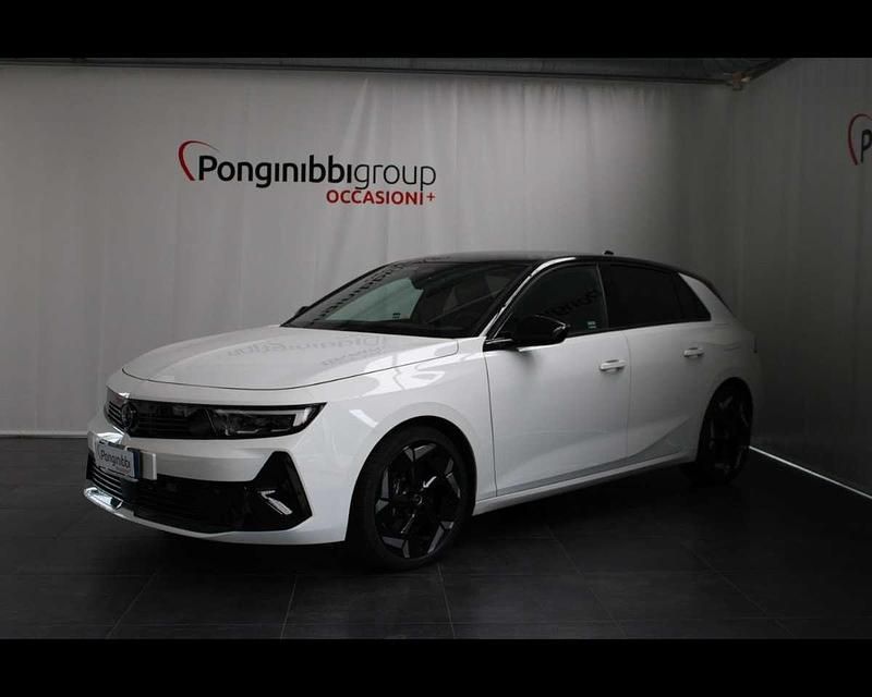 Argento Usata 2023 Opel Astra GS Line Tre volumi | 29.900 € (Molto cara) - Immagine 1/4