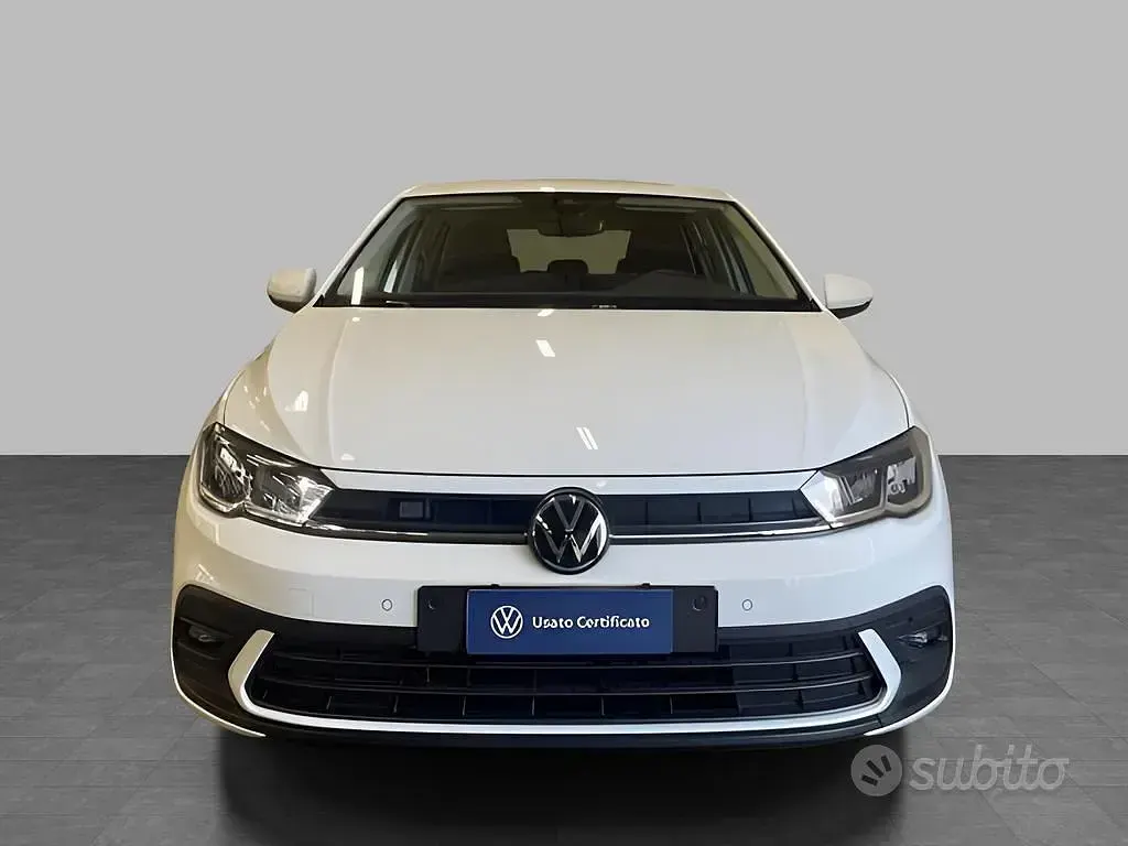 Usata VW Polo Life 95 CV (69 kW) 2023 Pure white Utilitaria