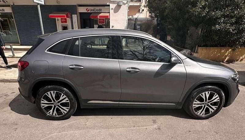 Usata Mercedes GLA250 Advanced Plus 163 CV (119 kW) 2023 Grigio SUV