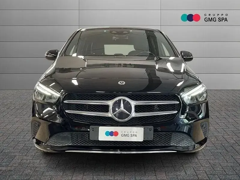 Usata Mercedes 180 116 CV (85 kW) 2020 Nero Berlina
