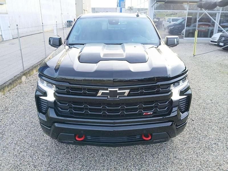 Nuova Chevrolet Silverado LT 426 CV (313 kW) 2025 Nero SUV