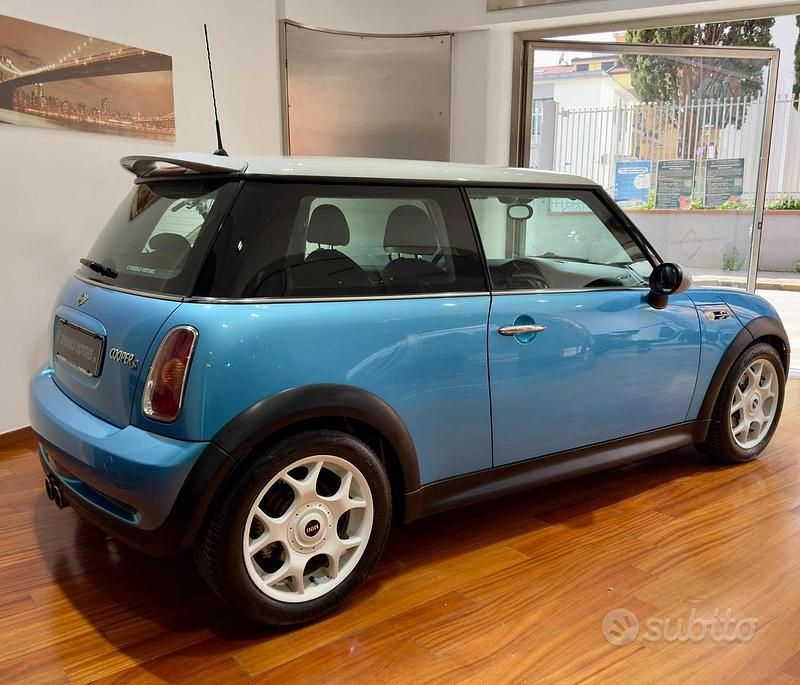 Usata Mini Cooper S 163 CV (119 kW) 2002 Azzurro Utilitaria