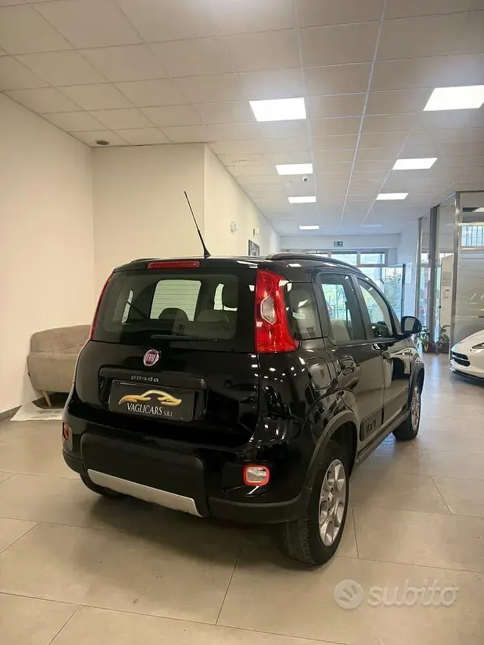 Usata Fiat Panda 4x4 S 75 CV (55 kW) 2013 Nero Utilitaria