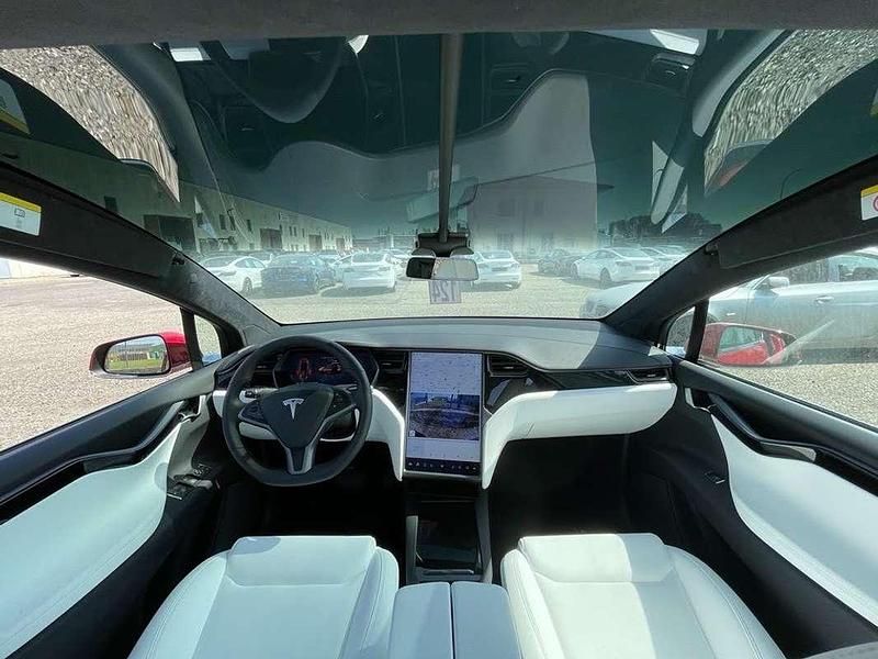 Usata Tesla Model X 158 kW (215 CV) 2021 Rosso SUV