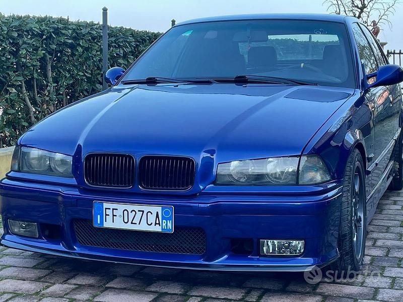 Usata BMW 325 192 CV (141 kW) 1991 Blu Berlina