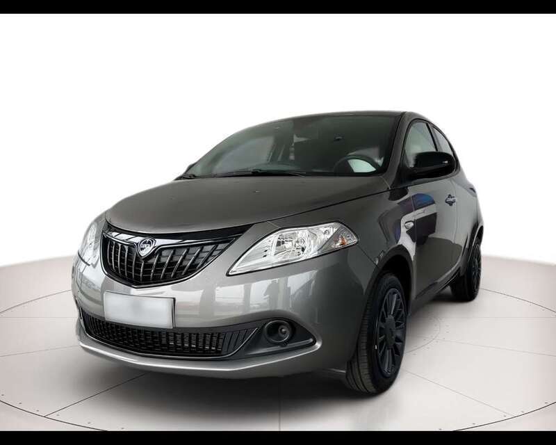 Usato 2023 Lancia Ypsilon 1.0 El_Hybrid 69 CV (14.900 €), 37136 Verona